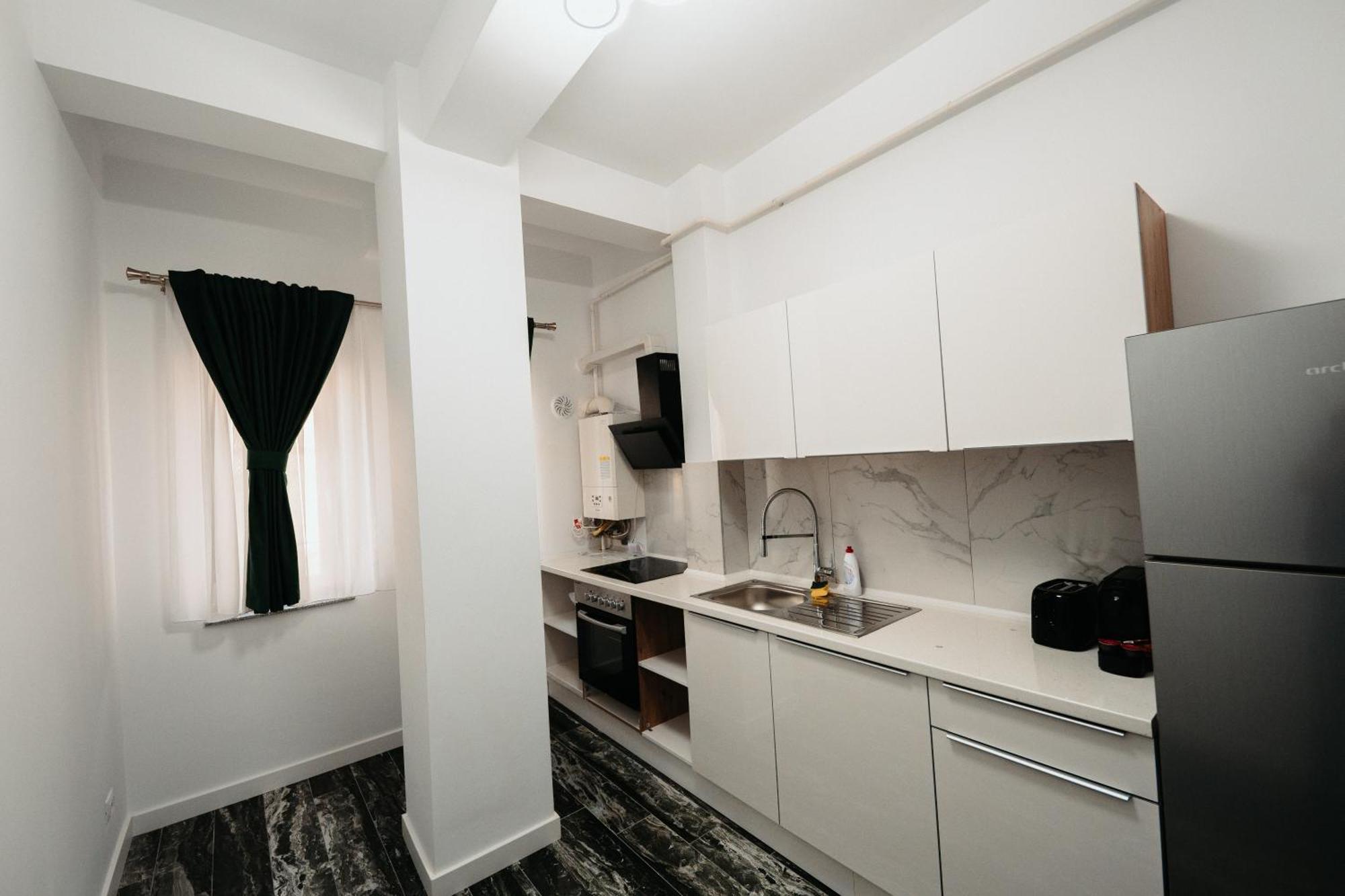 Luxury Cozy Apartments Сучава Екстер'єр фото