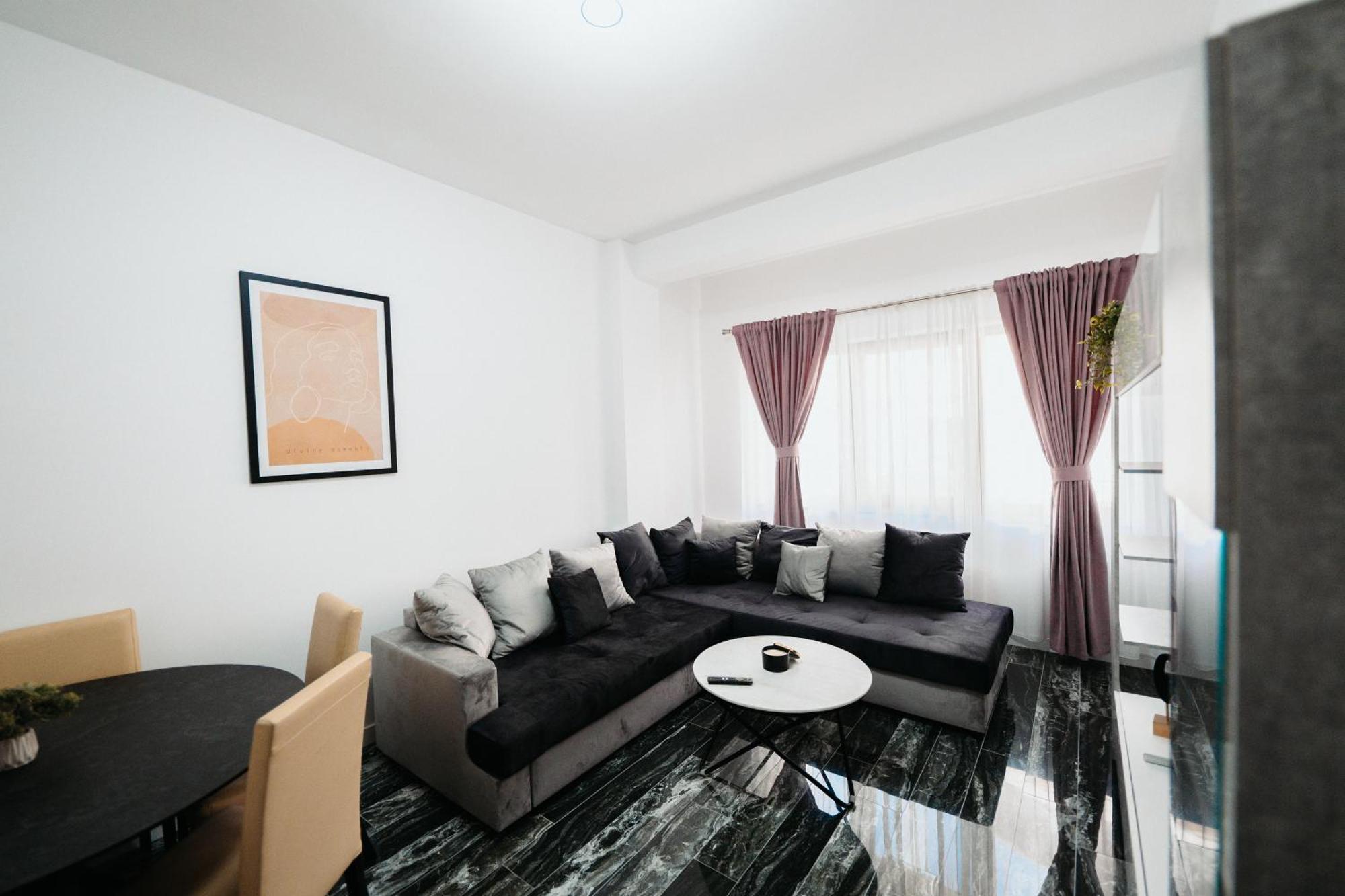 Luxury Cozy Apartments Сучава Екстер'єр фото
