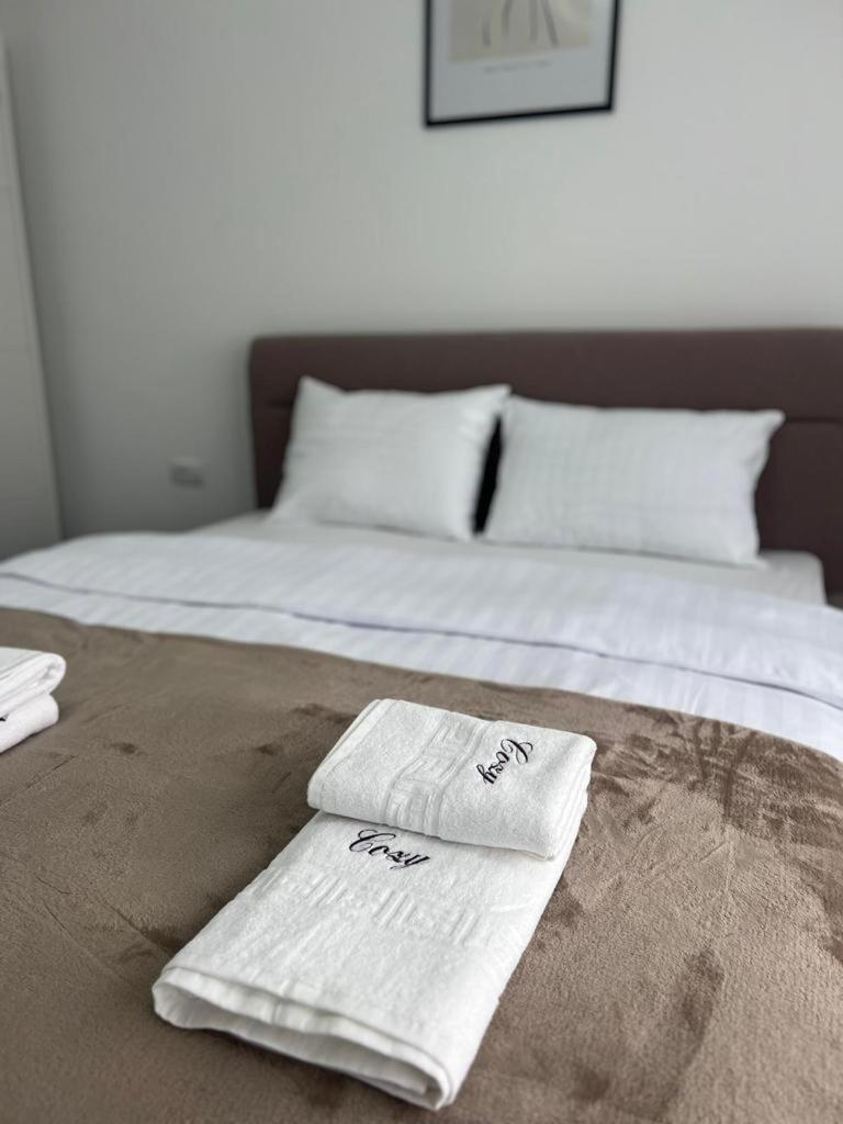 Luxury Cozy Apartments Сучава Екстер'єр фото